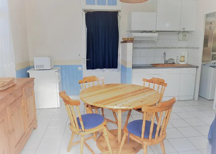 Cosy 4 Pers, Proche Et Commerces, - Fr-1-239-887 *